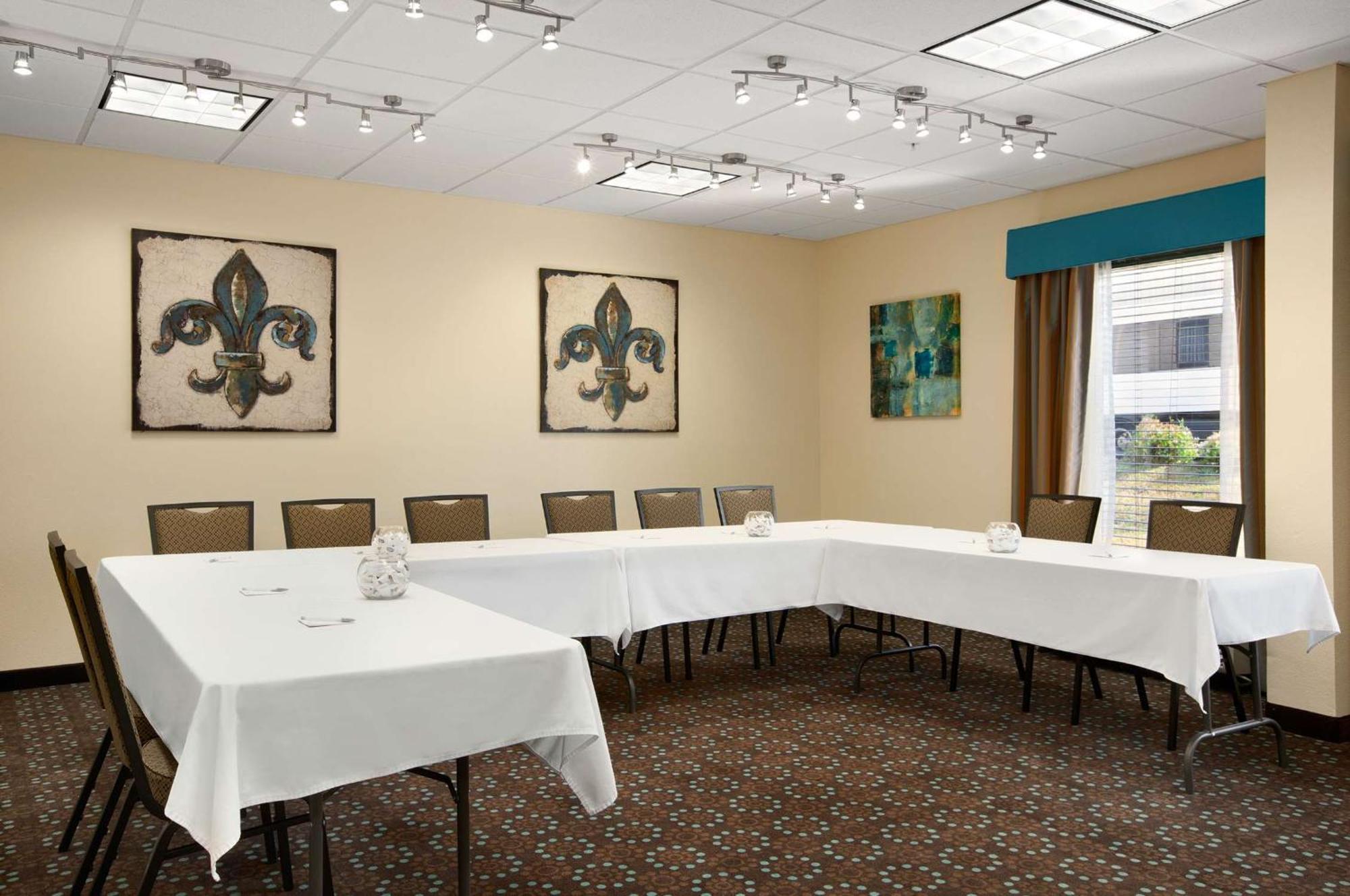 Hampton Inn Слиделл Экстерьер фото